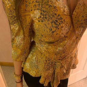 Loft Wrap Blouse in Daisies design